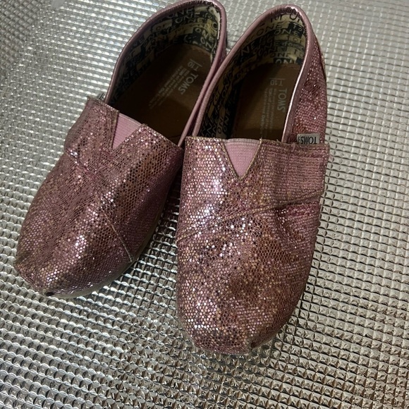 Toms Pink Sparkle Slippers - Picture 4 of 5